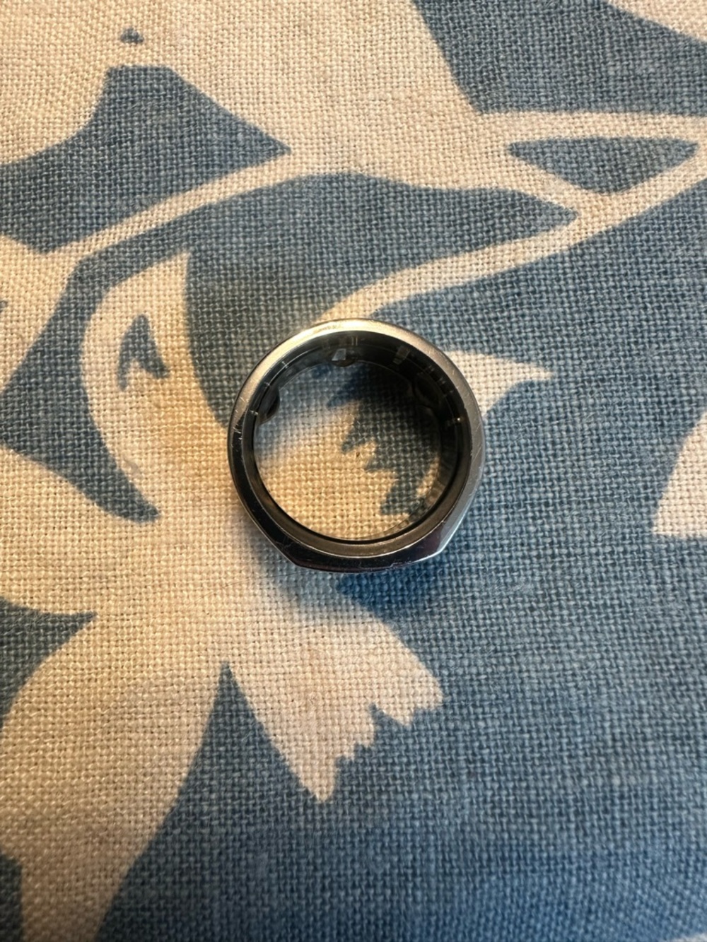 Oura Ring Gen 3 Size 8 - Picture 2 of 3